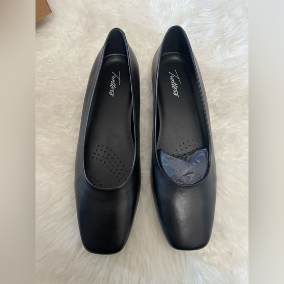 Trotters Shoes - TROTTERS FLATS